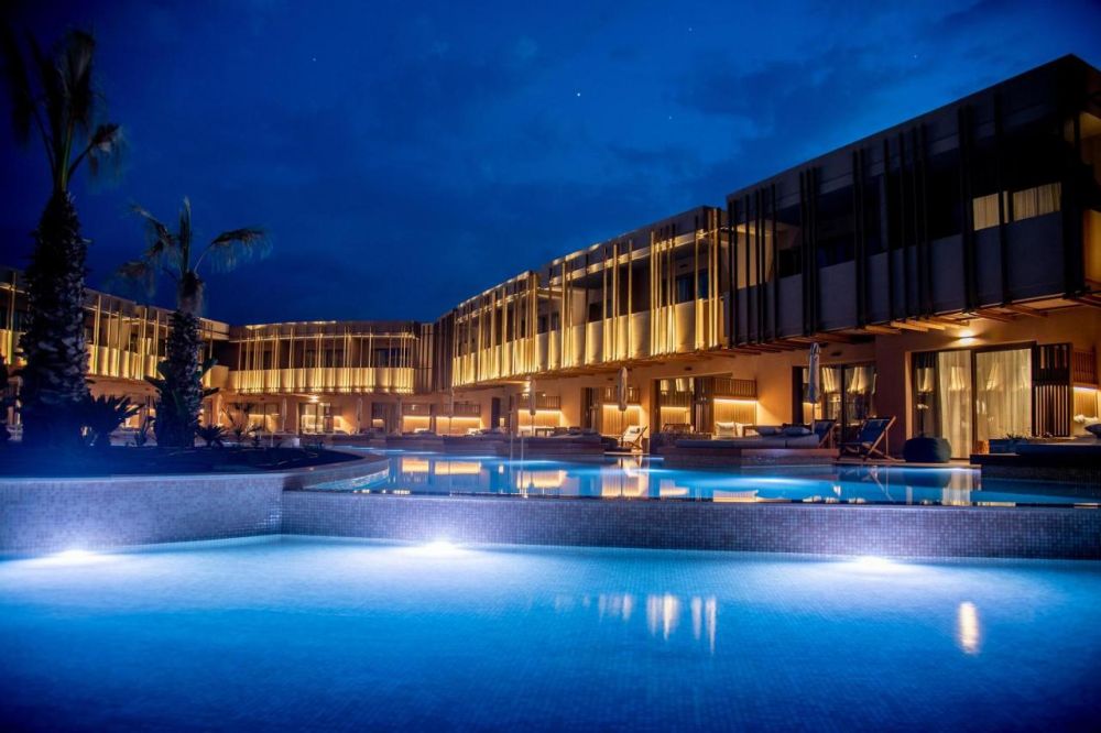 Senseana Sea Side Resort & Spa 5*