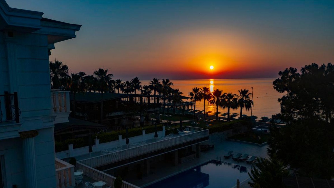 La Hoya Beach Hotel 4*