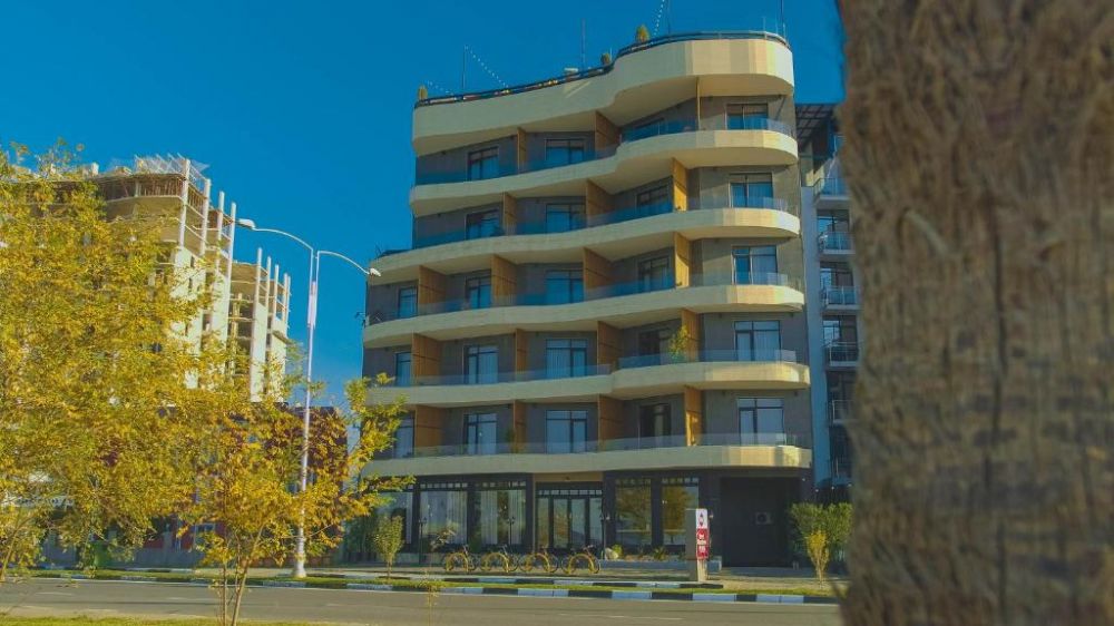 Boulevard Side Batumi 4*