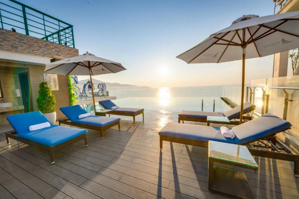 Canvas Danang Beach Hotel 4*