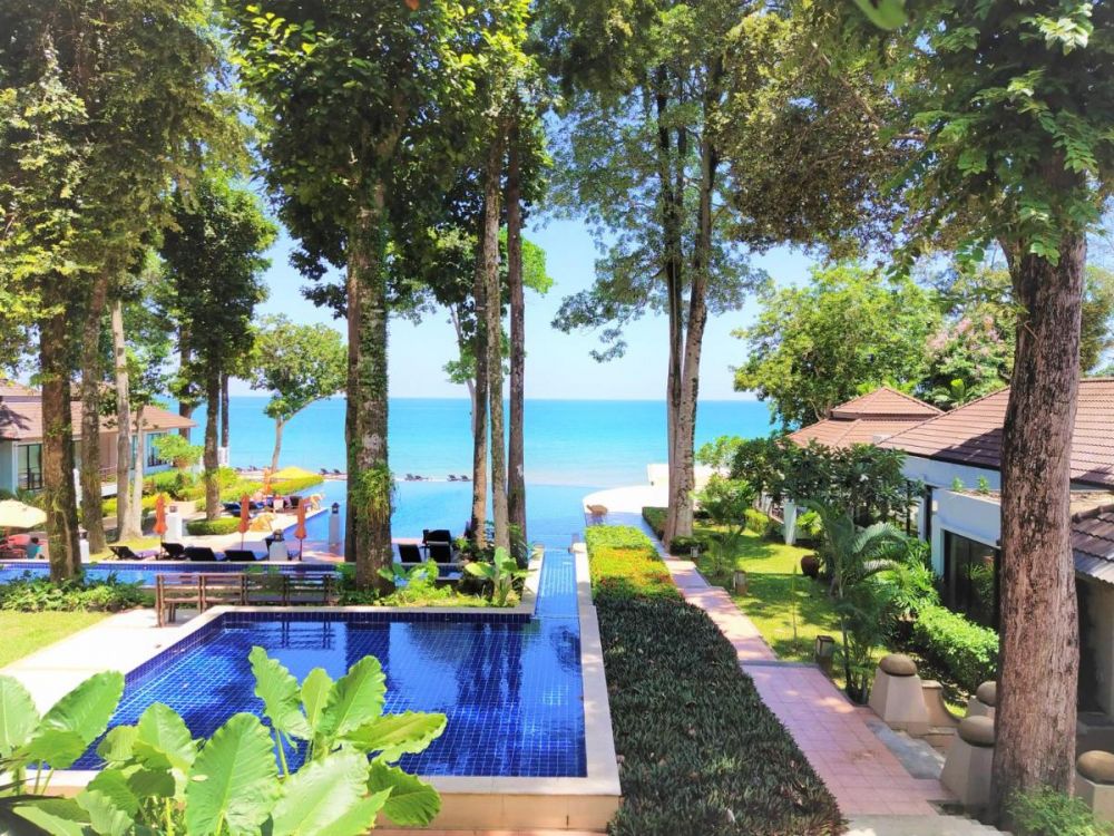 Chang Buri Resort & SPA 3*