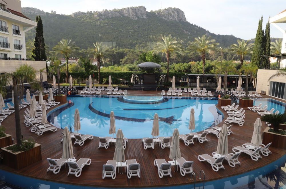 Meder Resort 5*