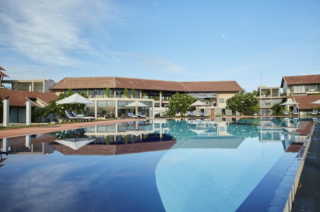 The Calm Resort 4*