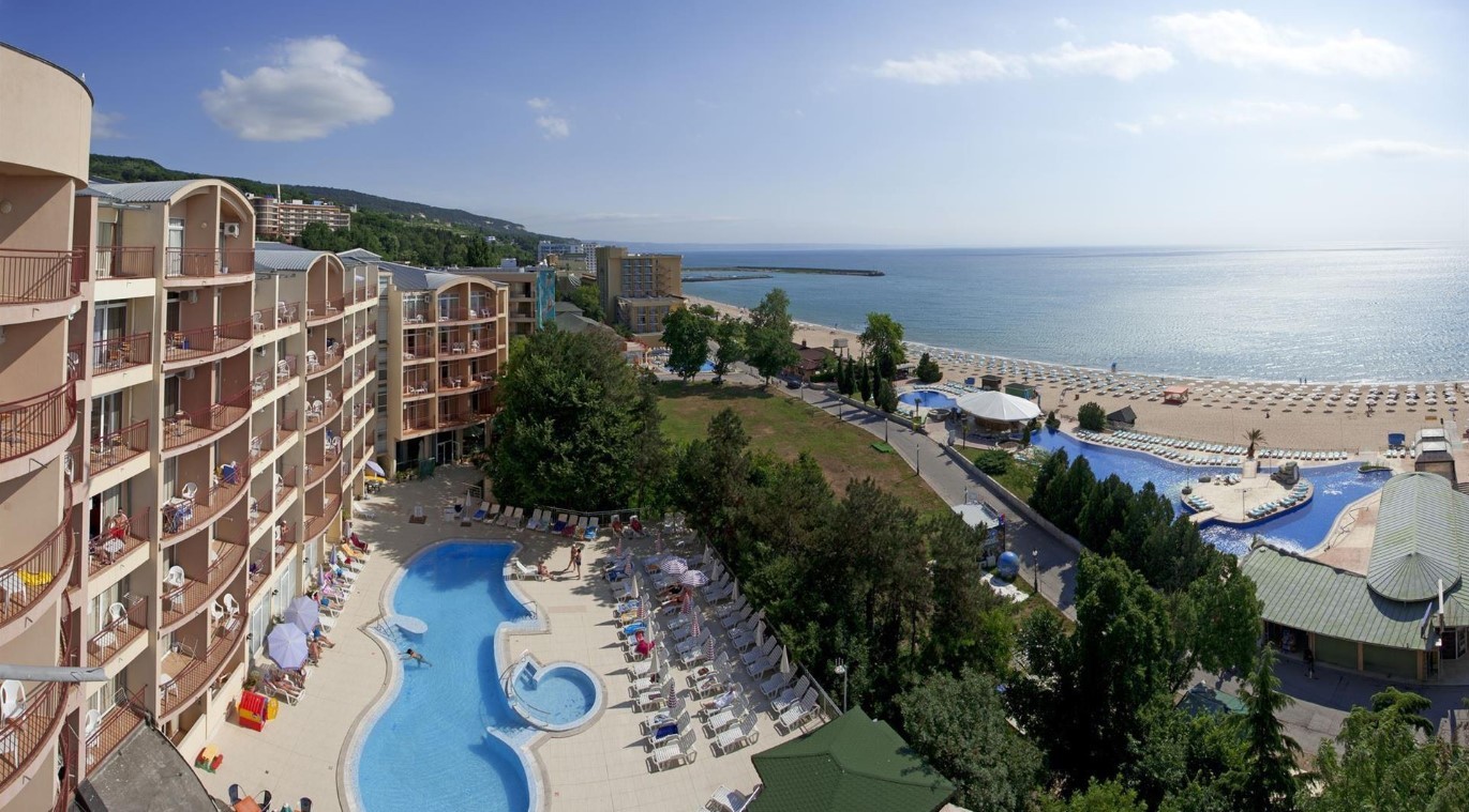 Luna Golden Sands 4*