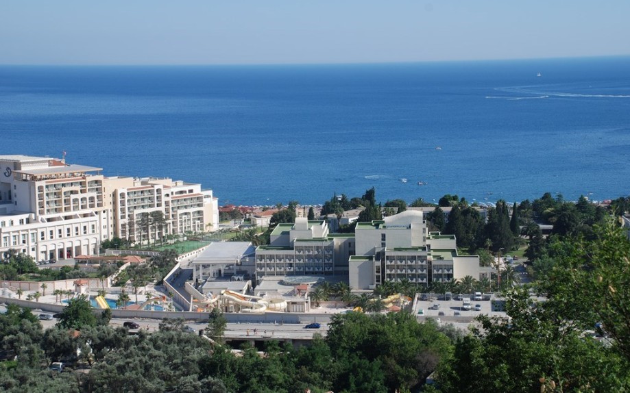 Mediteran Wellness & SPA Congress Centre 4*