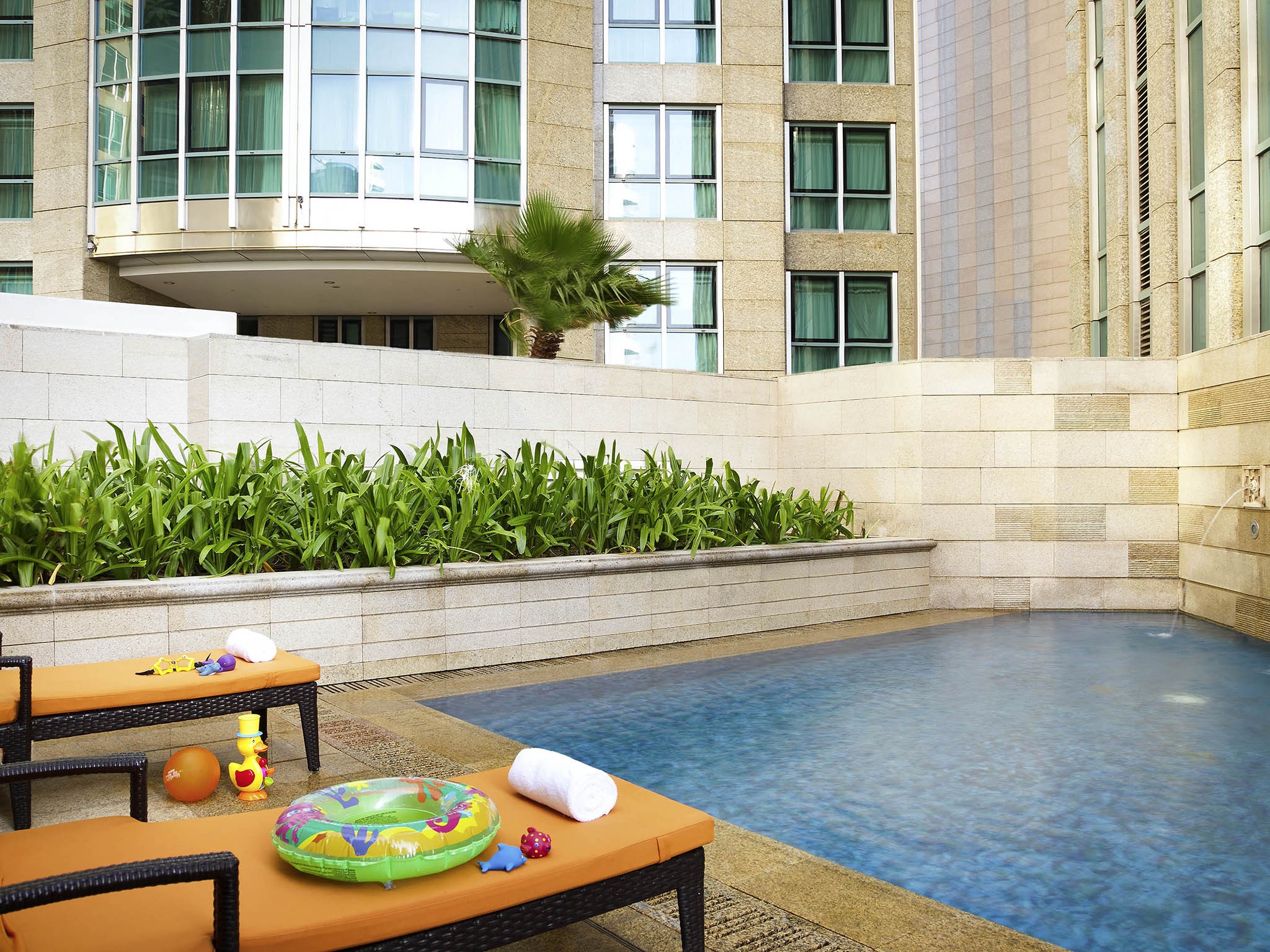 Sofitel Abu Dhabi Corniche 5*