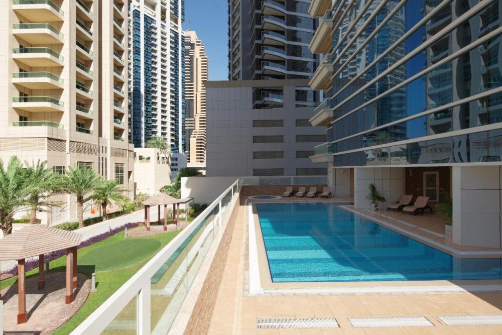 Barcelo Residences Dubai Marina 4*