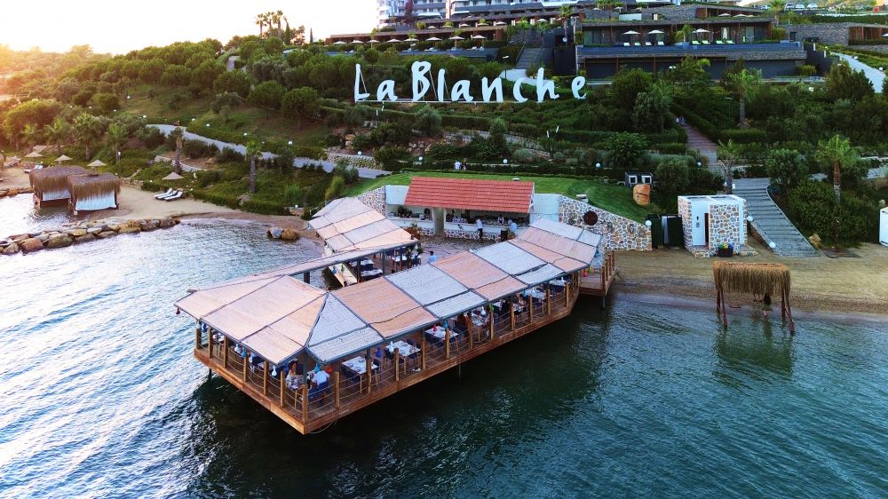 La Blanche Island 5*