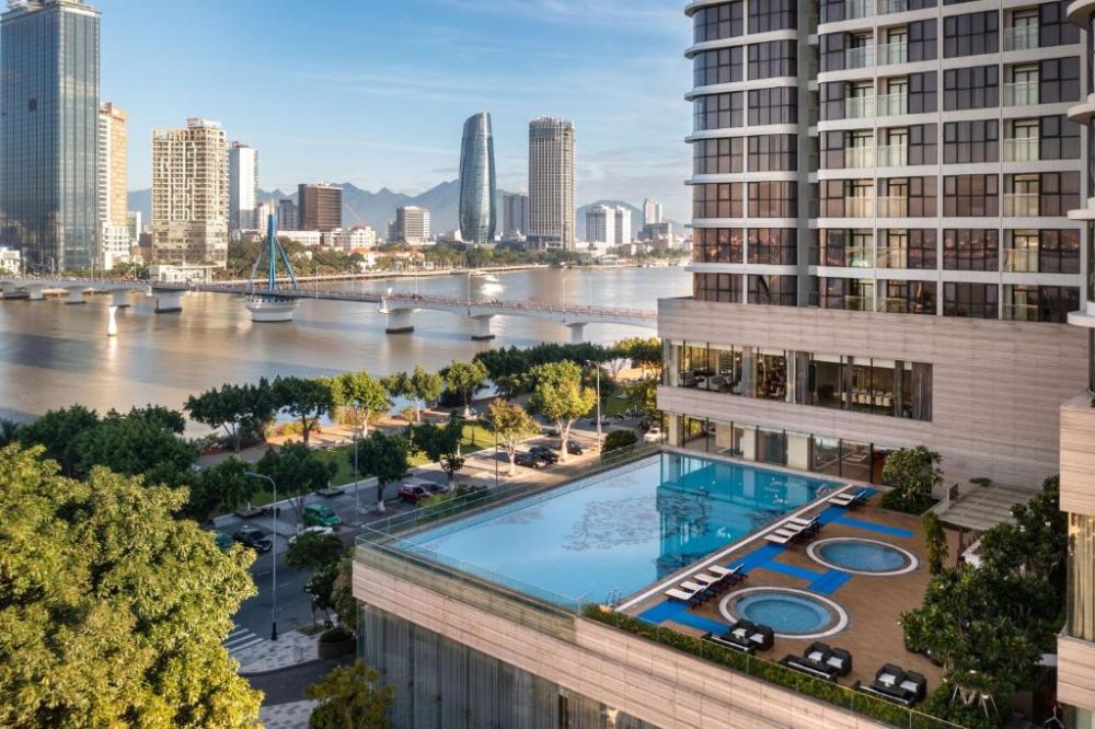 Melia Vinpearl Danang Riverfront 5*
