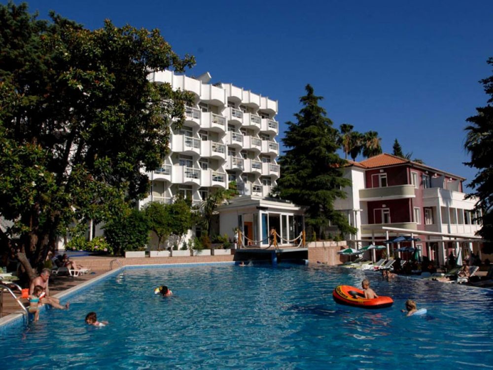 Hunguest Sun Resort 3*