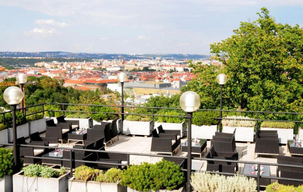 Nh Prague City 4*