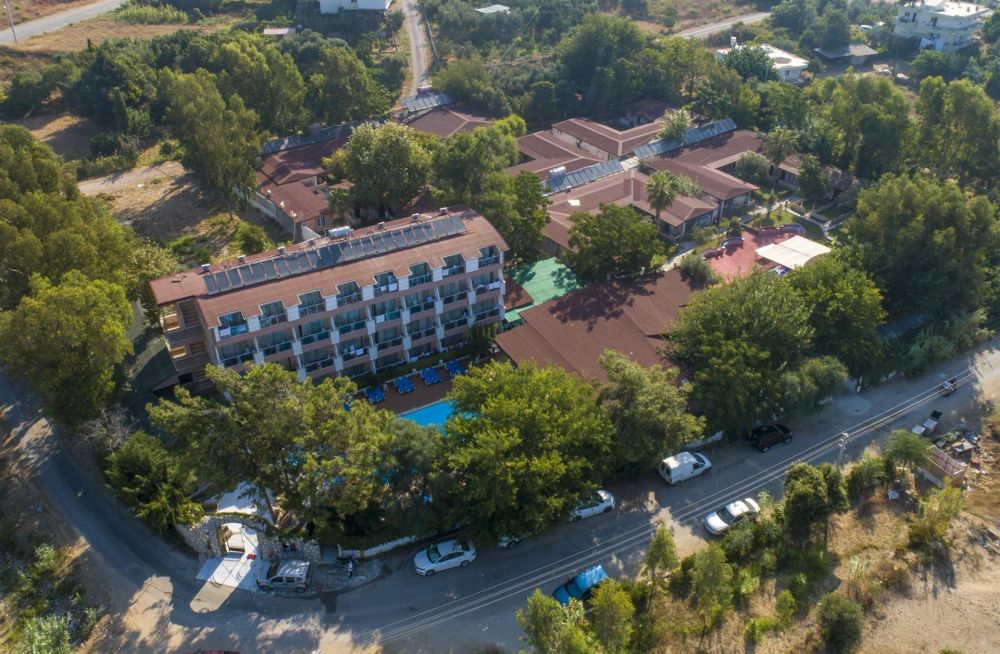 Aperion Beach Hotel 3*