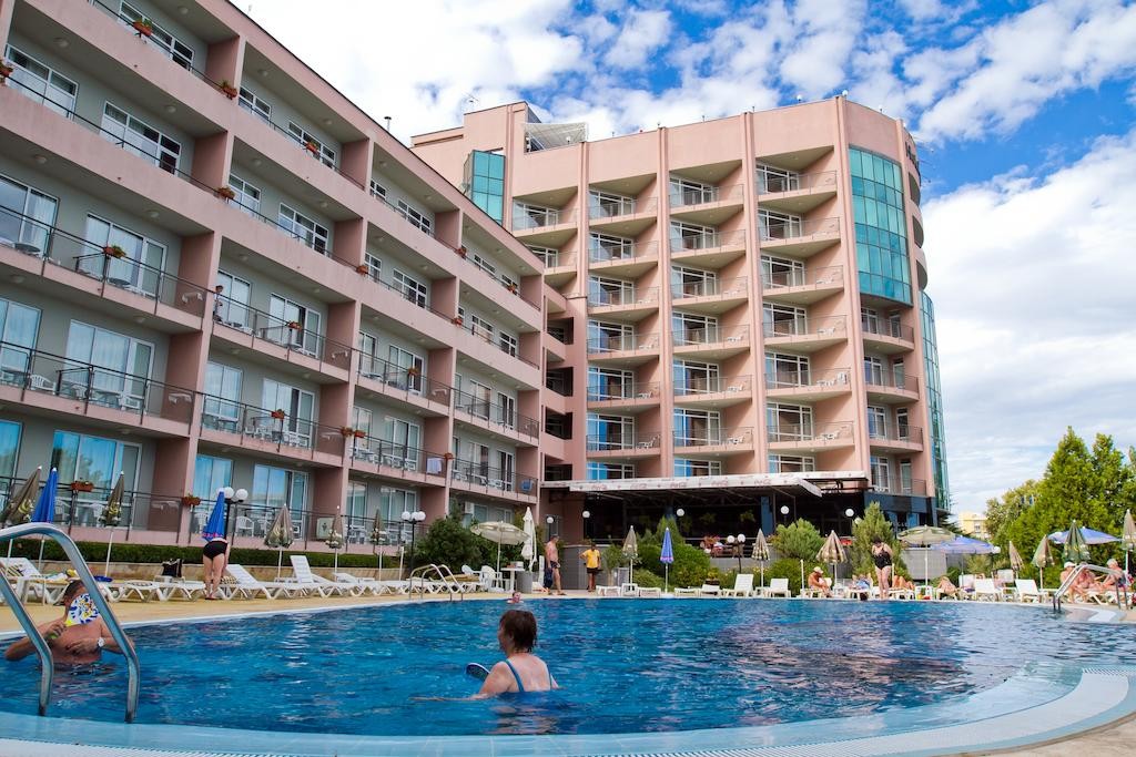 Lilia Golden Sands 4*