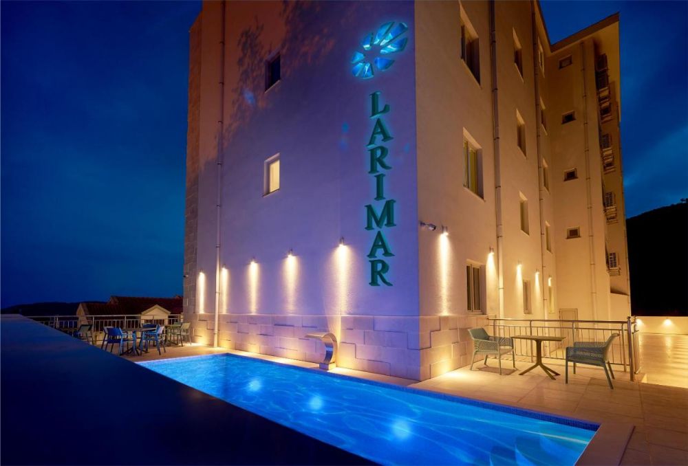 Larimar Aparthotel 4*