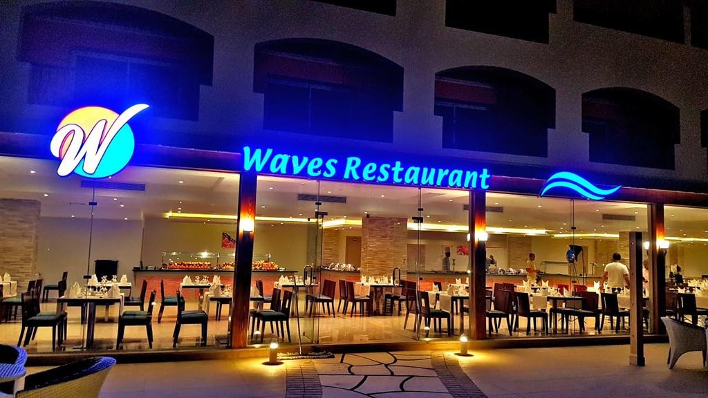 Naama Waves Hotel (ex.Tropitel Waves Sharm el Sheikh) 5*