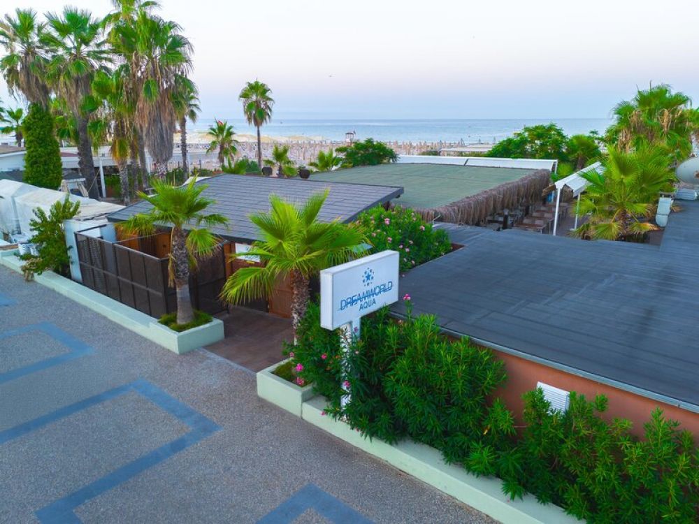 Dream World Aqua 5*