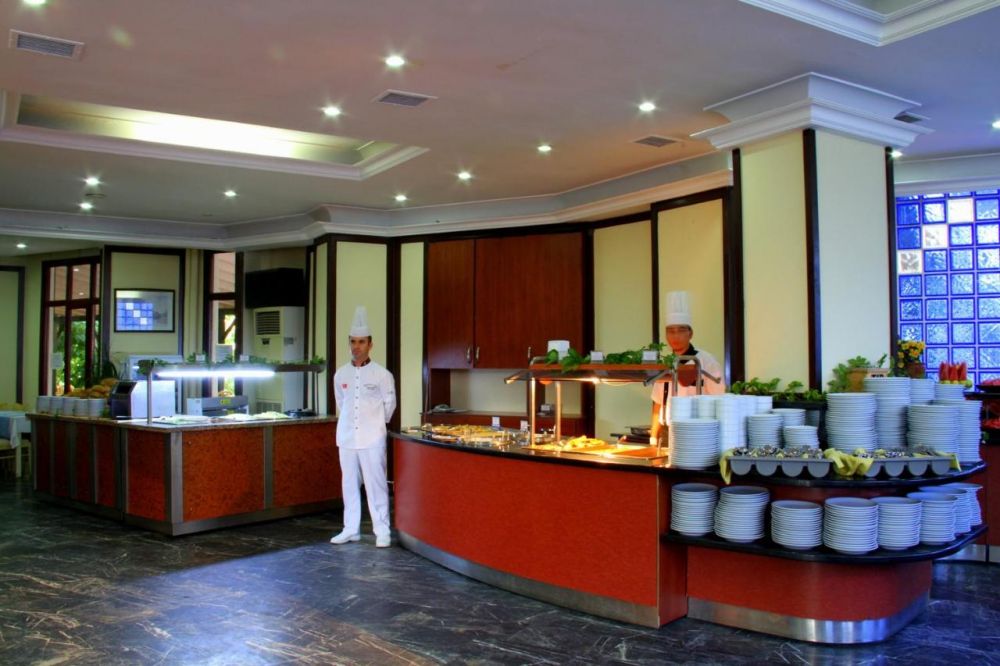 Aegean Park Hotel 4*