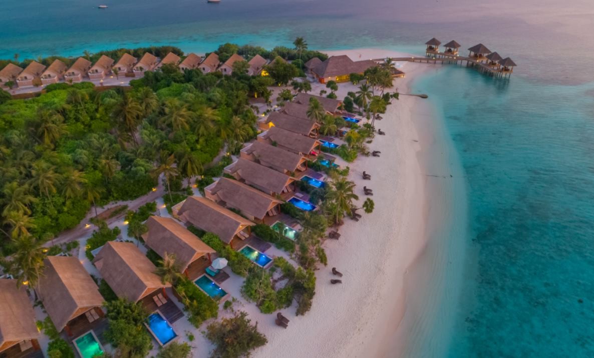 Kudafushi Resort & Spa 5*