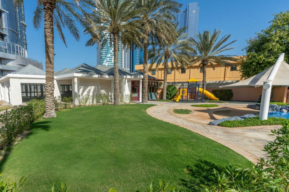 Sheraton Abu Dhabi Hotel & Resort 5*