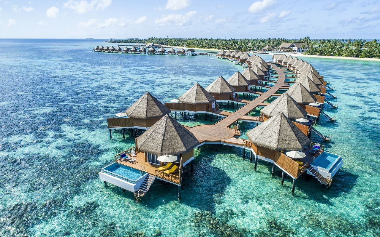 Mercure Maldives Kooddoo 4*