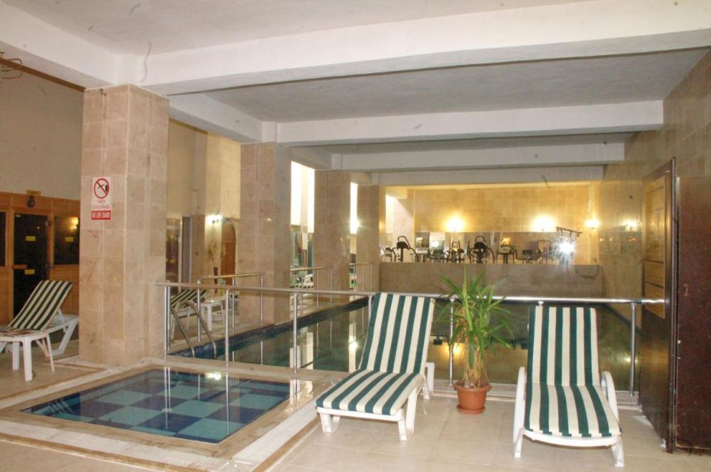 Arora Hotel 4*