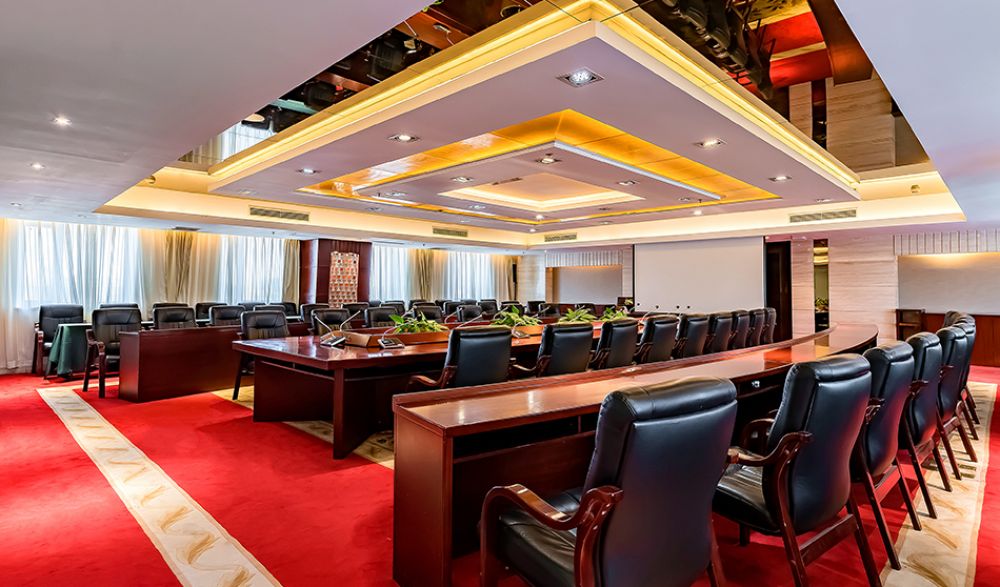 Feitian Hotel Beijing 4*