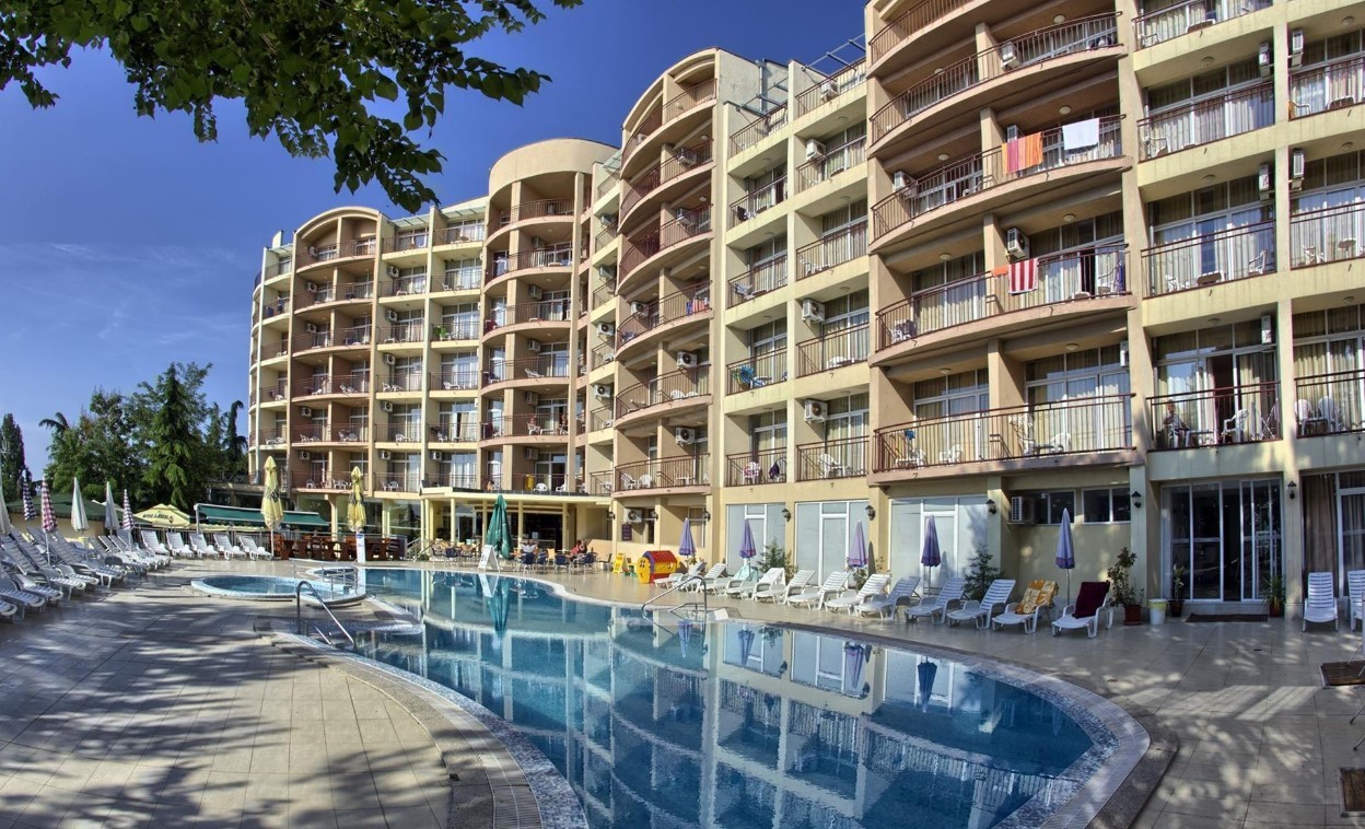 Luna Golden Sands 4*