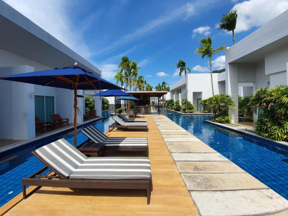 Blu Pine Villa & Pool Access 4*