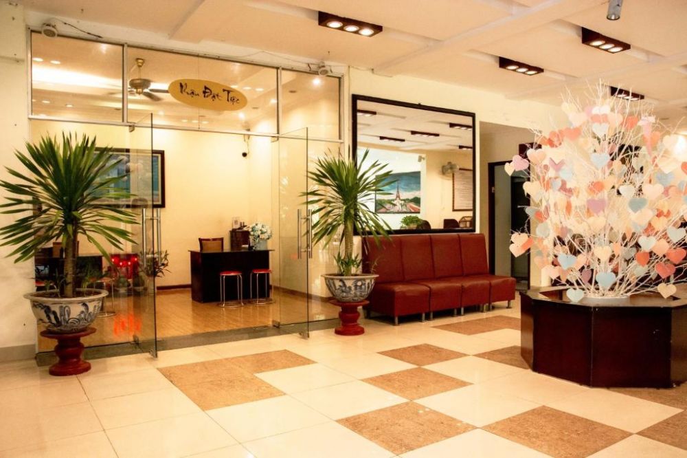 Angella Hotel 3*