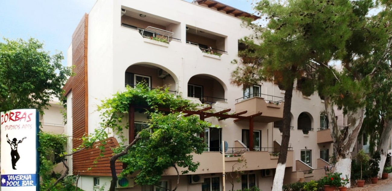 Zorbas Apartments 3*