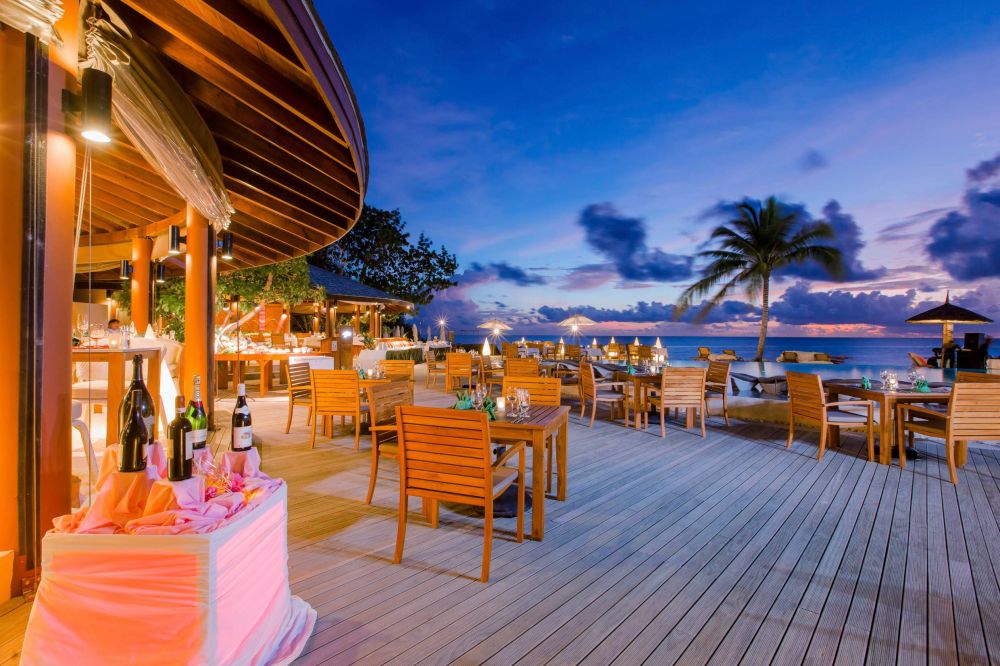 Centara Ras Fushi Resort | Adults Only 18+ 4*