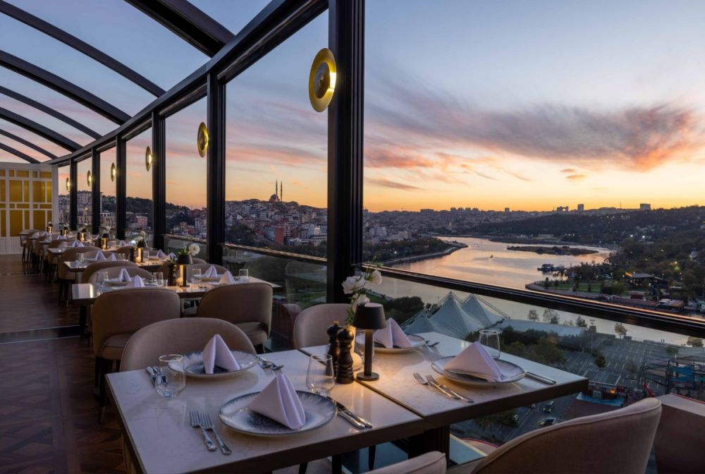 Clarion Hotel Golden Horn 4*