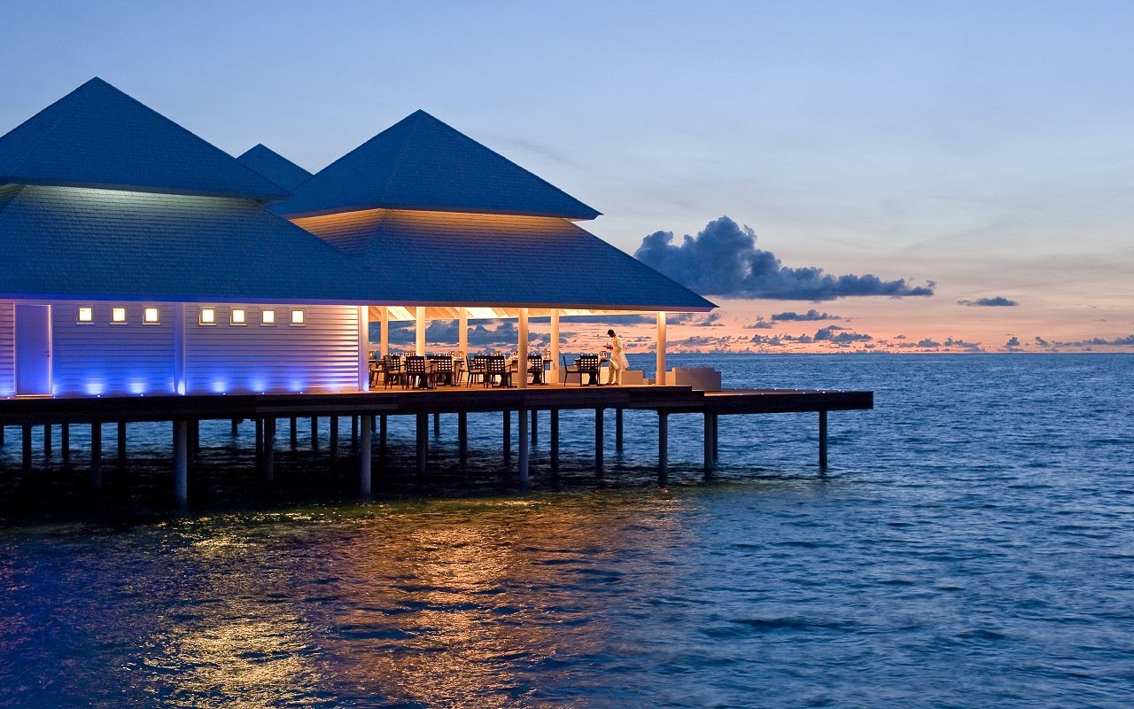 Diamonds Thudufushi Island 5*