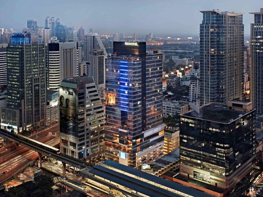 Novotel Bangkok Ploenchit Sukhumvit 4*