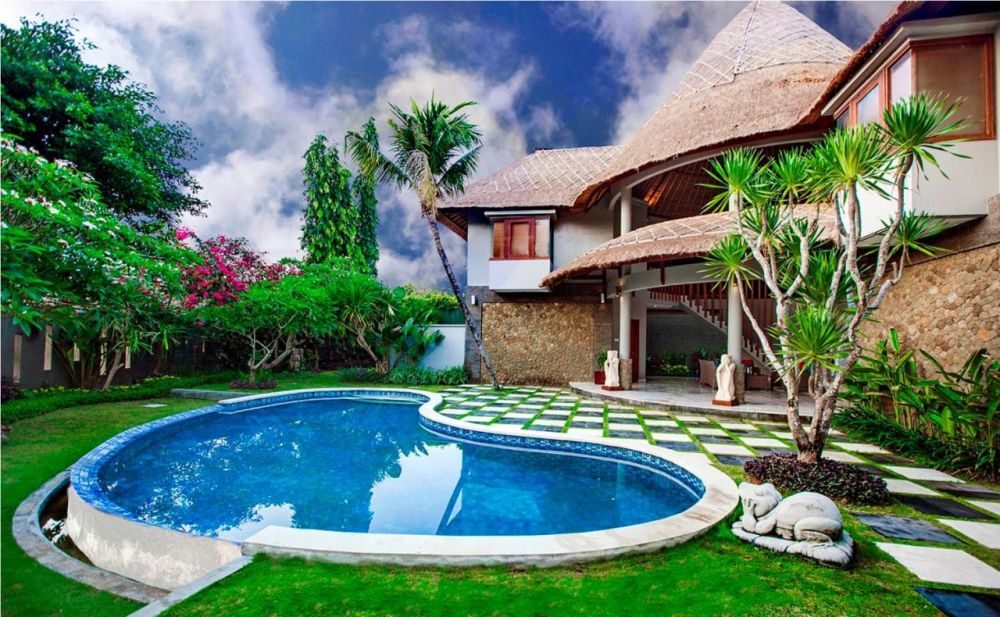 Abi Bali Resort and Villa 4*