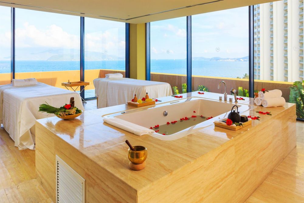 Sheraton Nha Trang Hotel & Spa 5*