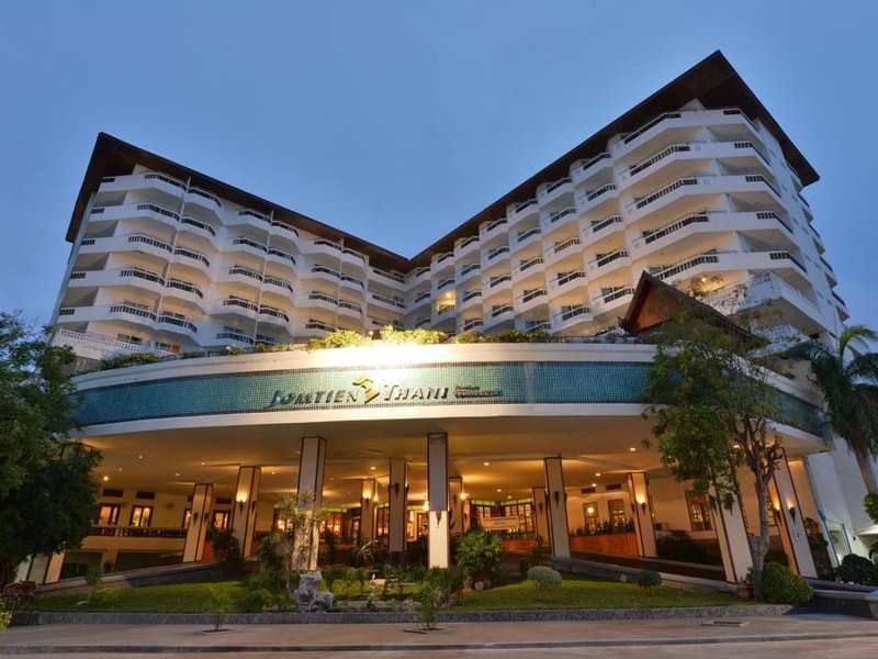 Jomtien Thani Hotel 4*