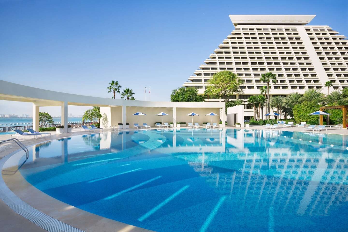 Sheraton Grand Doha Resort 5*