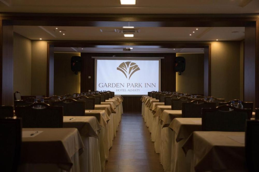 Garden Park Inn 4*