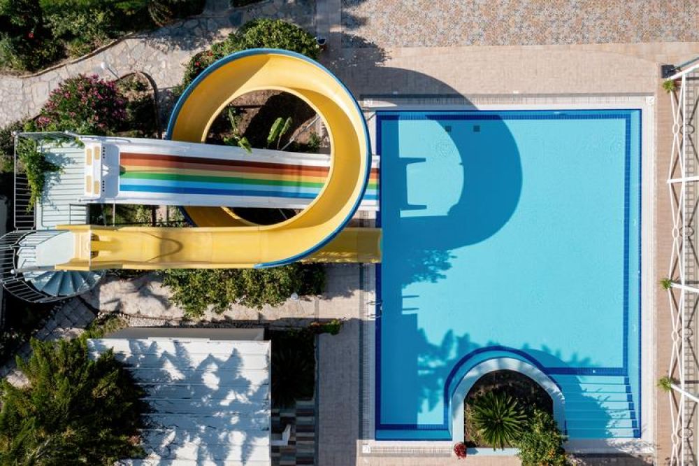 Club Marakesh Beach Hotel 4*
