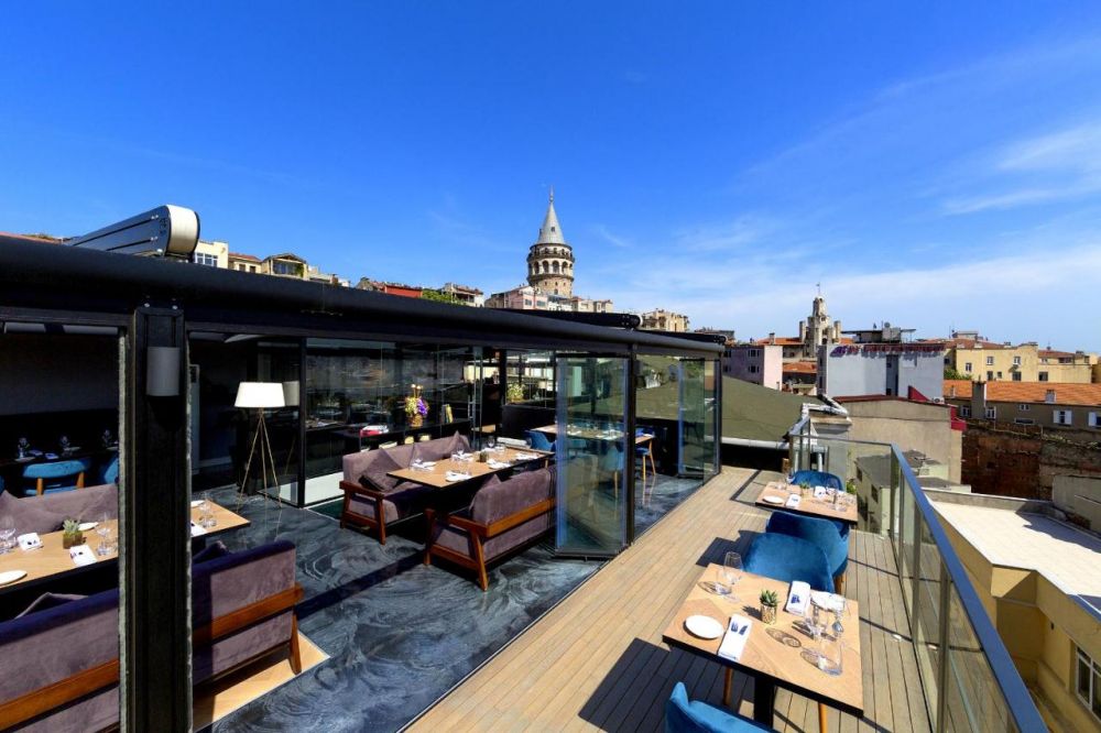 Walton Hotels Galata 4*