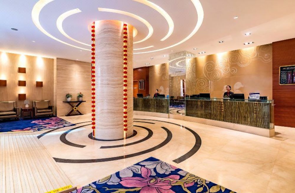 Feitian Hotel Beijing 4*