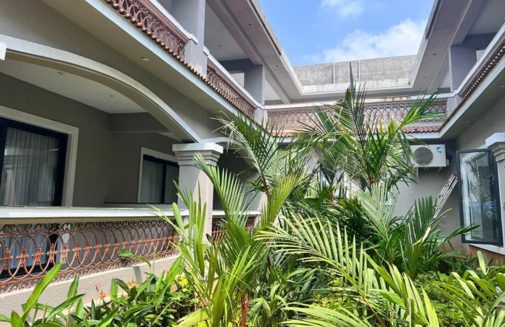 Chalston Beach Resort 3+