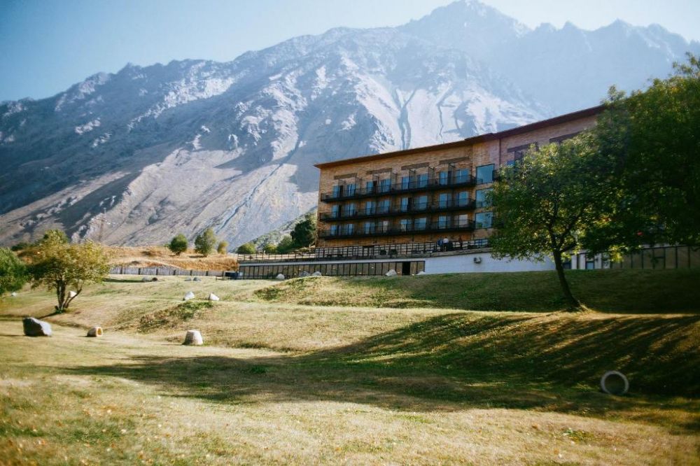 Rooms Hotel Kazbegi 4*