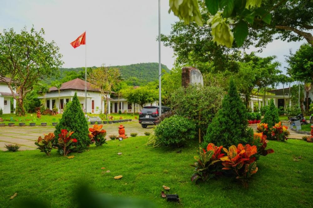 YNG Luxor Phu Quoc Resort 3*