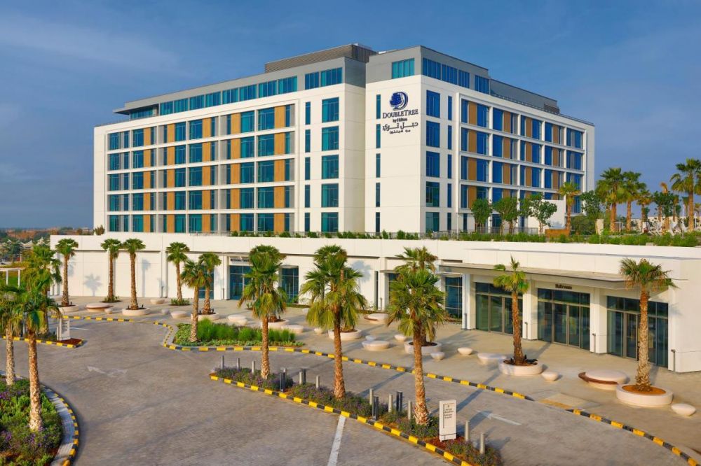 DoubleTree by Hilton Abu Dhabi Yas Island Residences 4*