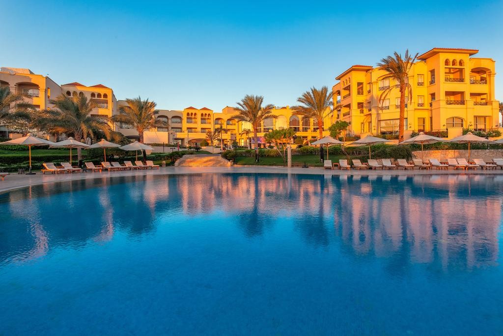 Cleopatra Luxury Resort Sharm El Sheikh 5*