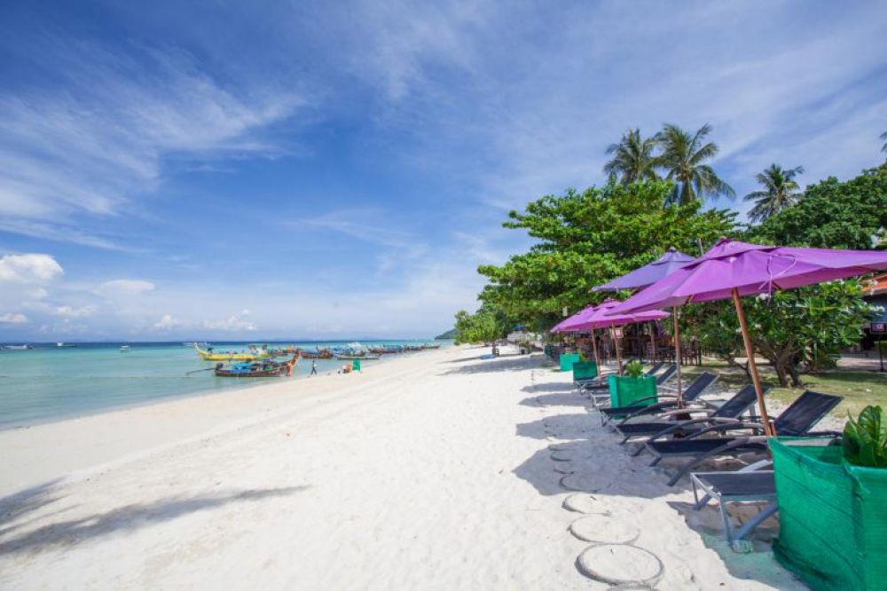 Phi Phi Erawan Palms Resort 3*