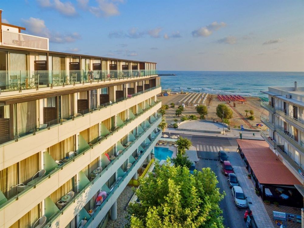 Kriti Beach Hotel 5*