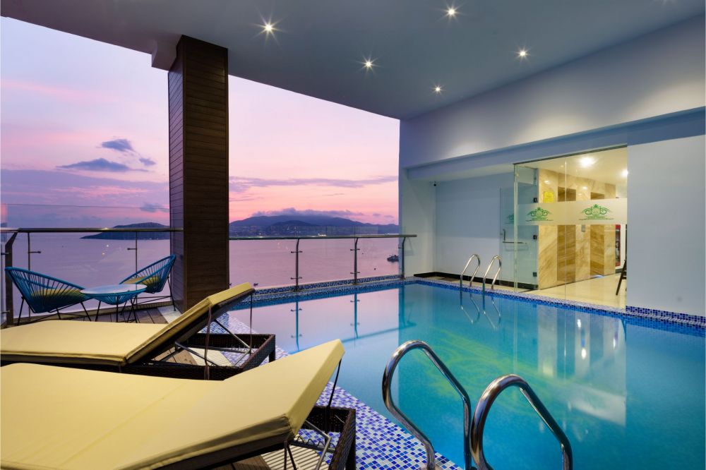 Crown Hotel Nha Trang 3*